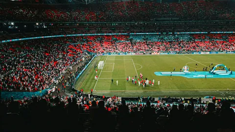 热刺足总杯点球大战3-0塔姆沃思，加冕冠军