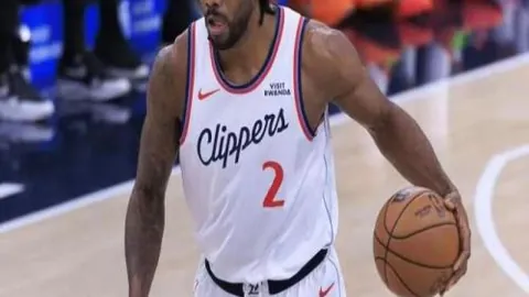 郑钦文迈阿密站WTA1000赛败给萨巴伦卡